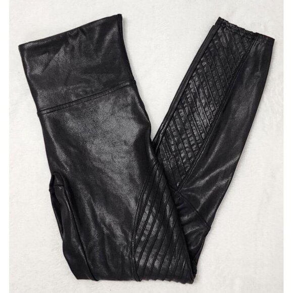 Spanx Motto Style Faux Leather Leggings in Black Size Medium Petite - Picture 4 of 7